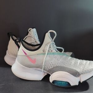 Nike Women's White, Black & Pink Athletic Shoes